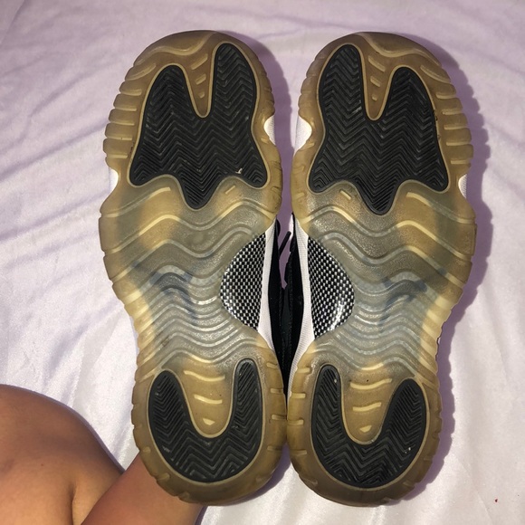 Low top air jordan 11’s - Picture 5 of 6